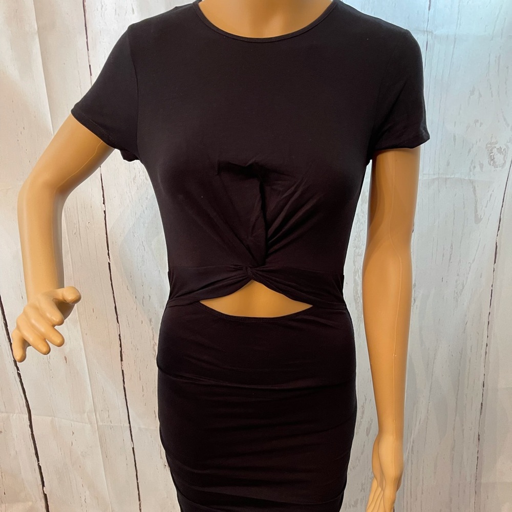 Front twist midi dress black